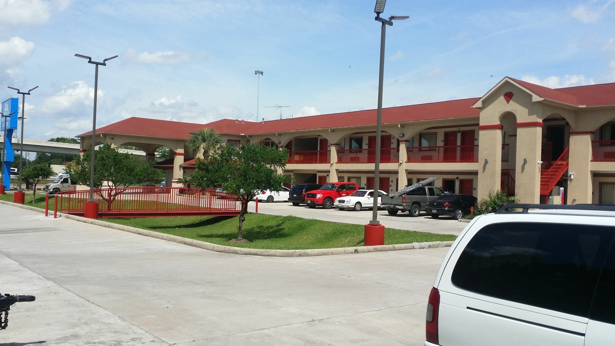 Americas Best Value Inn & Suites Northeast Houston Exteriör bild